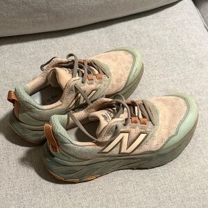 New Balance Women’s Hierro Trail Runners in Sage/Beige